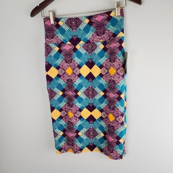 Lularoe Cassie Pencil Skirt Aztec Print Stretch Size Extra Small - Picture 1 of 5